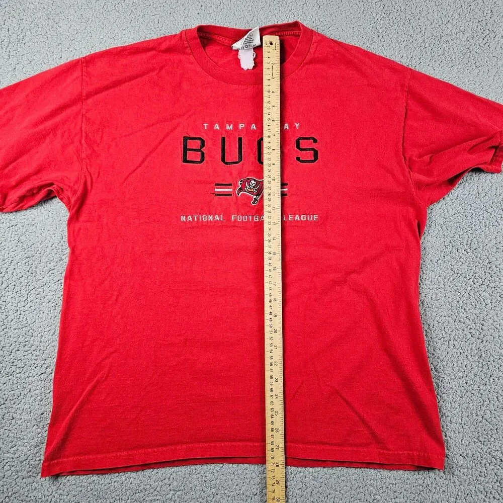 Vintage Tampa Bay Buccaneers Shirt Adult XL Red NFL Embroidery Spellout Logo 90s